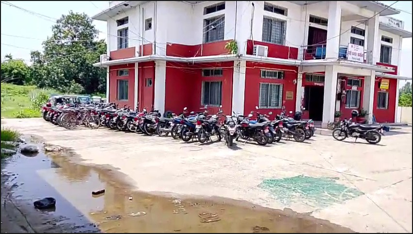 सत्ती भन्सार कार्यालय खक्रौलाद्वारा १४ करोड ३७ लाख ३८ हजार राजस्व संकलन