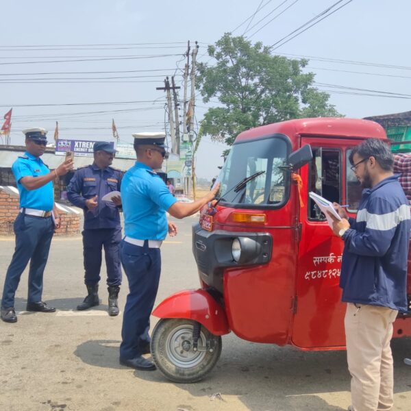बढैयातालमा ट्राफिक सचेतना अभियान, चालक–सहचालकलाई अभिमुखीकरण